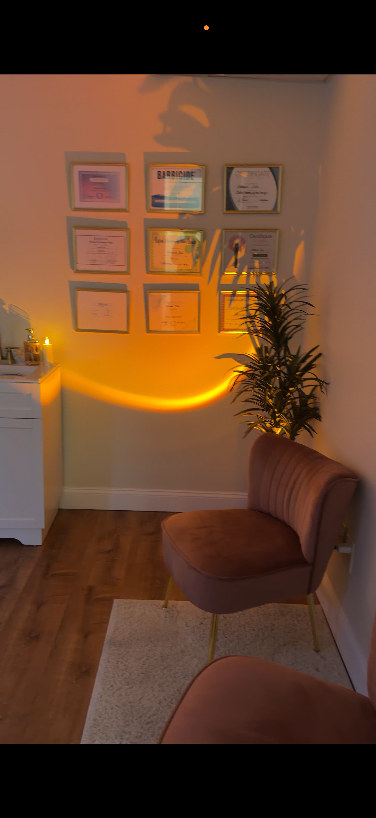 JuGlow studio